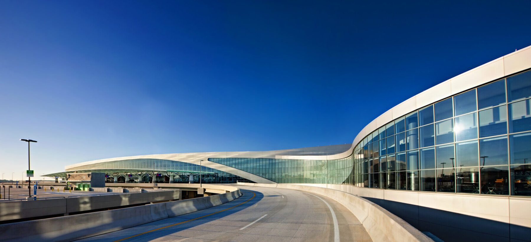 the roadway approaching the international terminal drop off canopy at Hartsfield-Jackson Atlanta International Airport