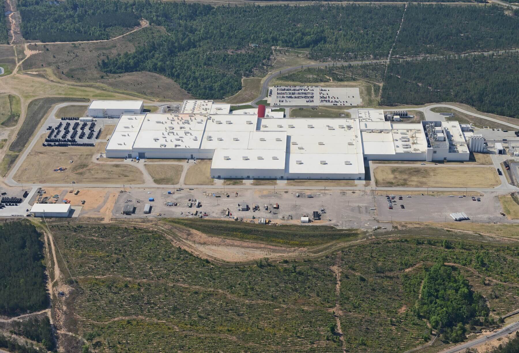 an exterior image of the Bridgestone Americas off-road radial tire plant