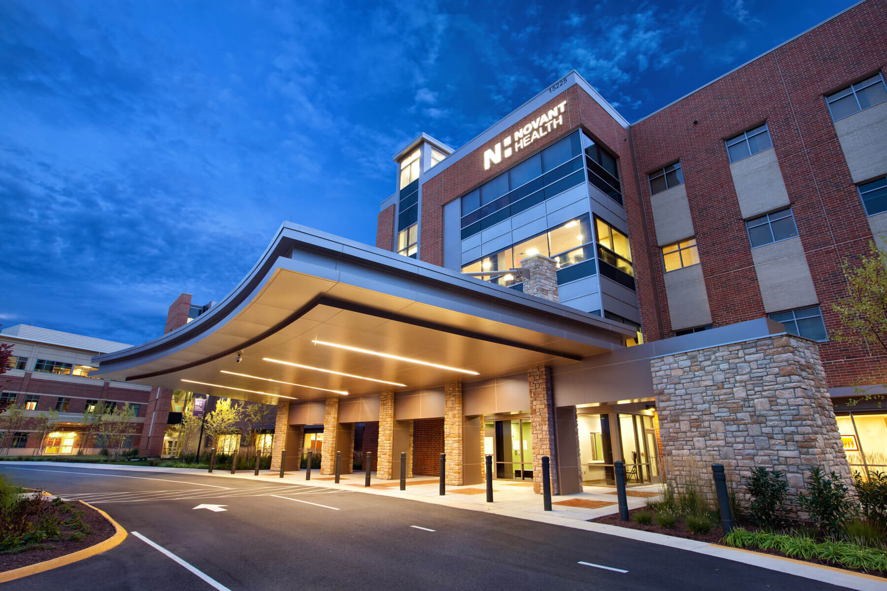 the exterior of Novant Health Haymarket Hospital