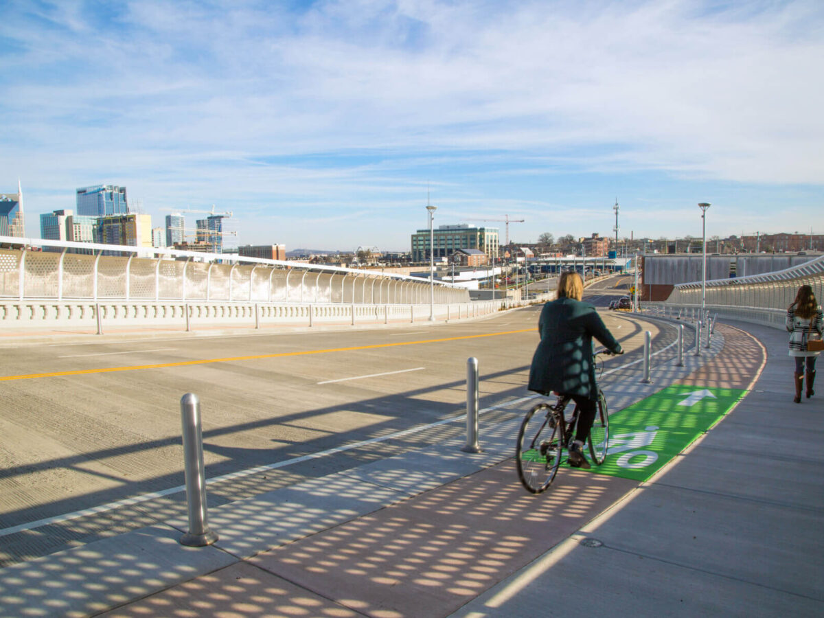 Bike lane and sidewalk on Division Street bridge