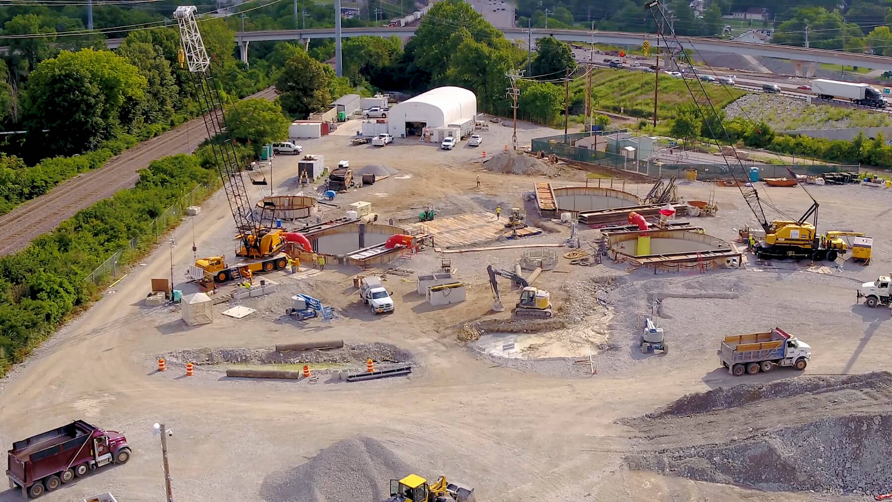 Site of Deer Creek Sanitary Tunnel Pump Station under construction.