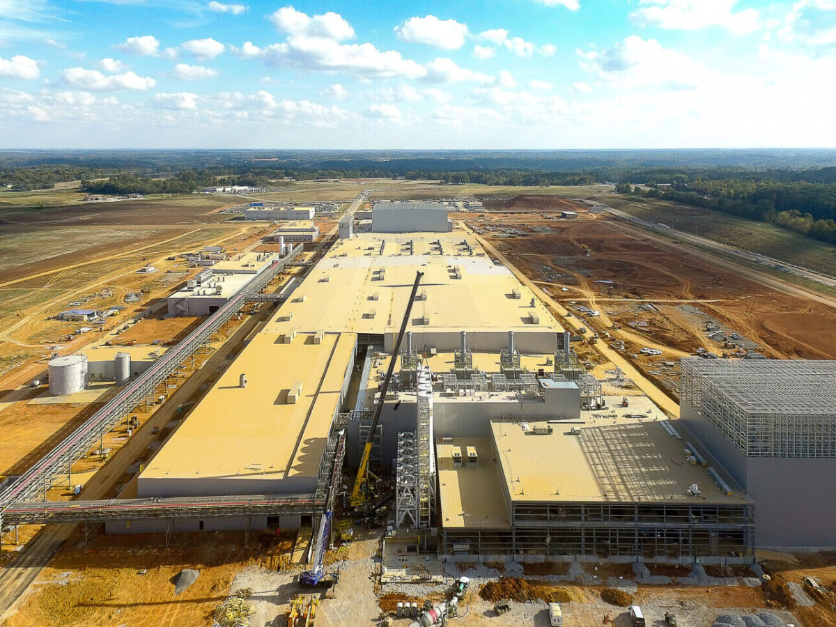 an exterior photo of the Hankook Tire passenger tire plant