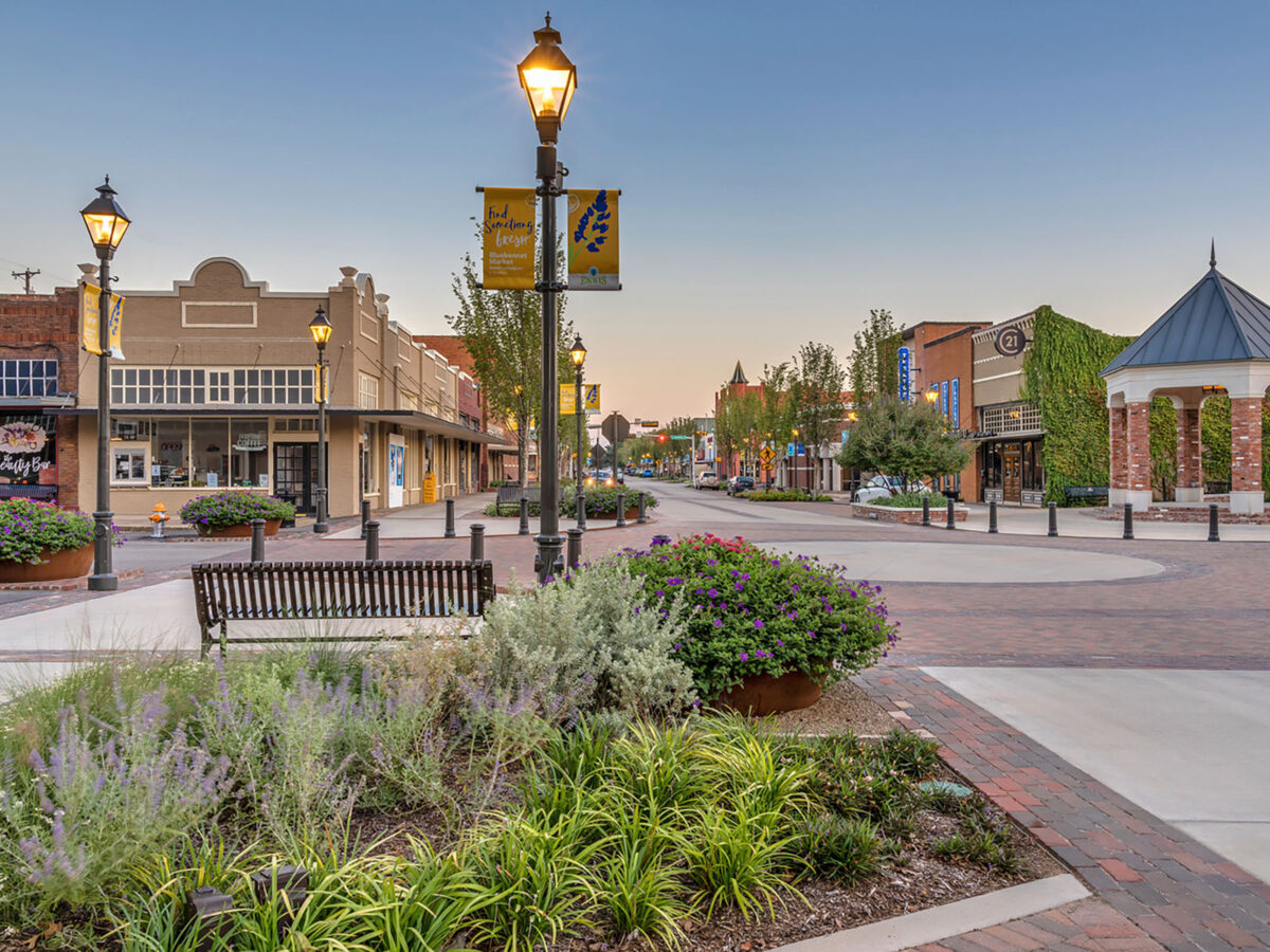 City of Ennis Downtown Master Plan Implementation Phase I