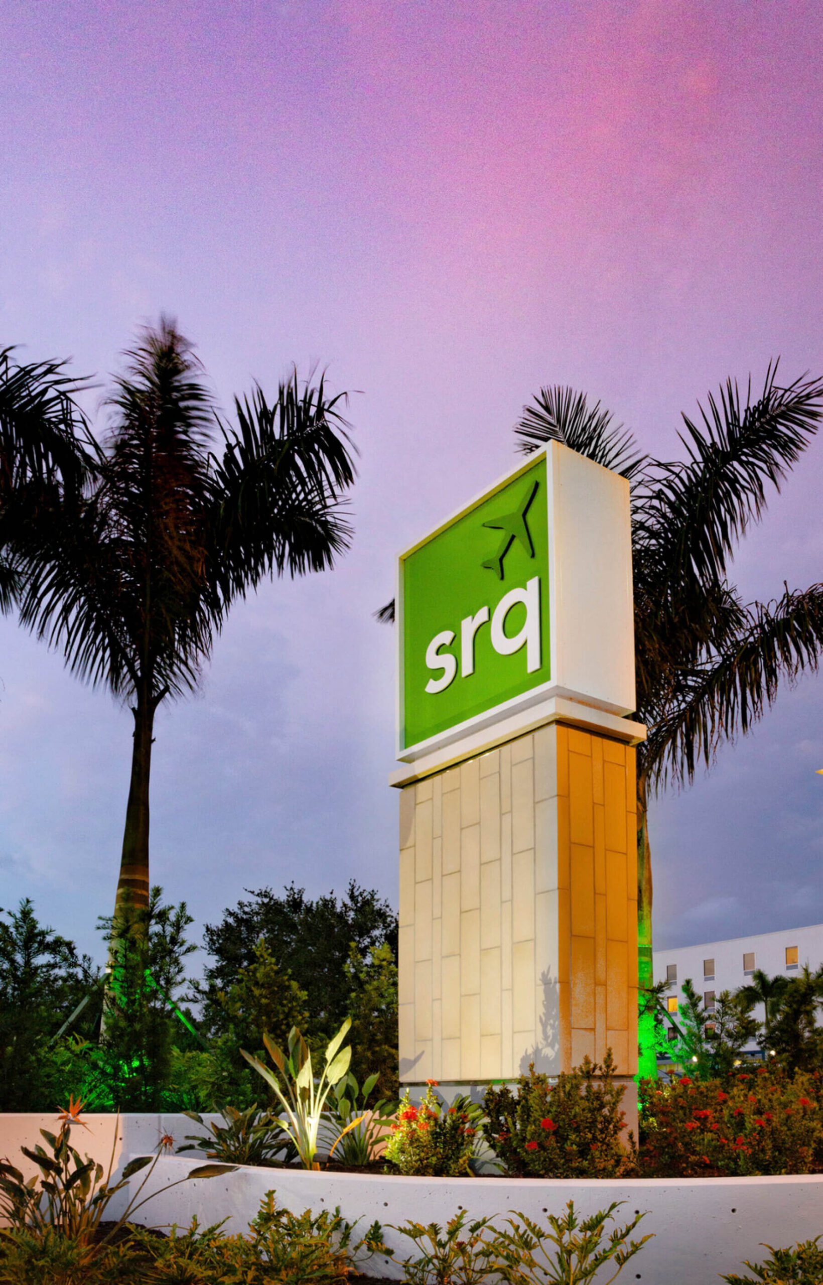 one of the vertical signs at the main roadway entrance to Sarasota Bradenton International Airport
