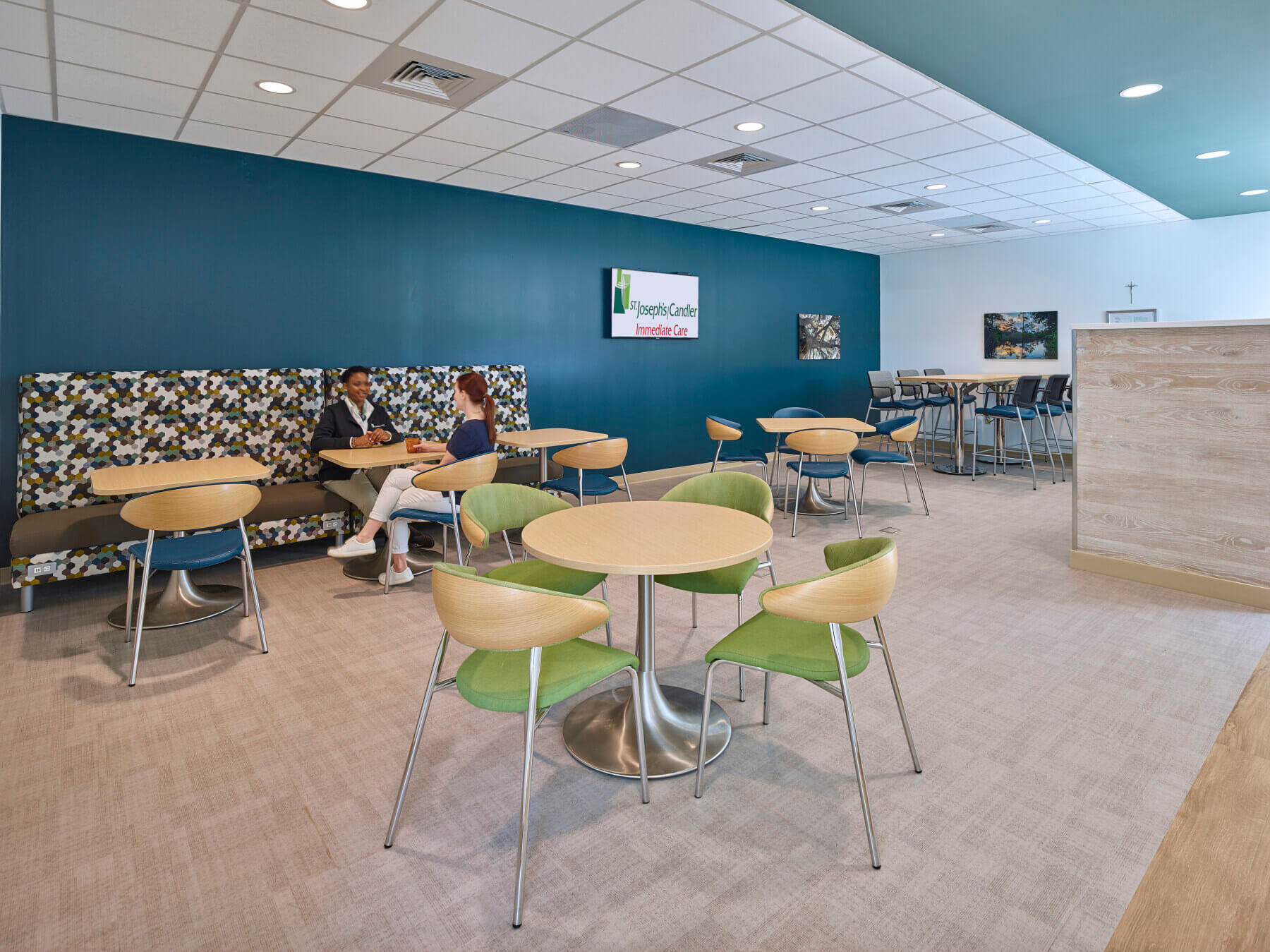 dining area seating