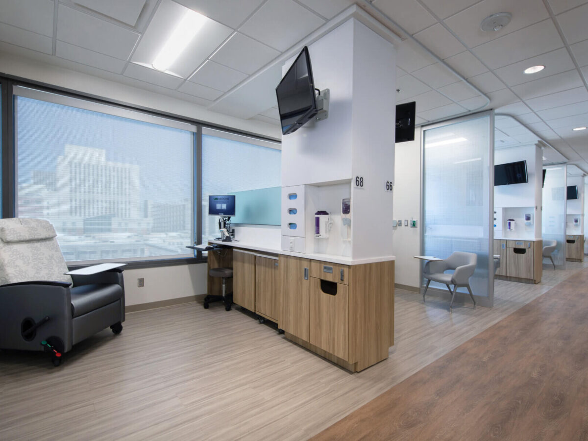 infusion bay space with seating