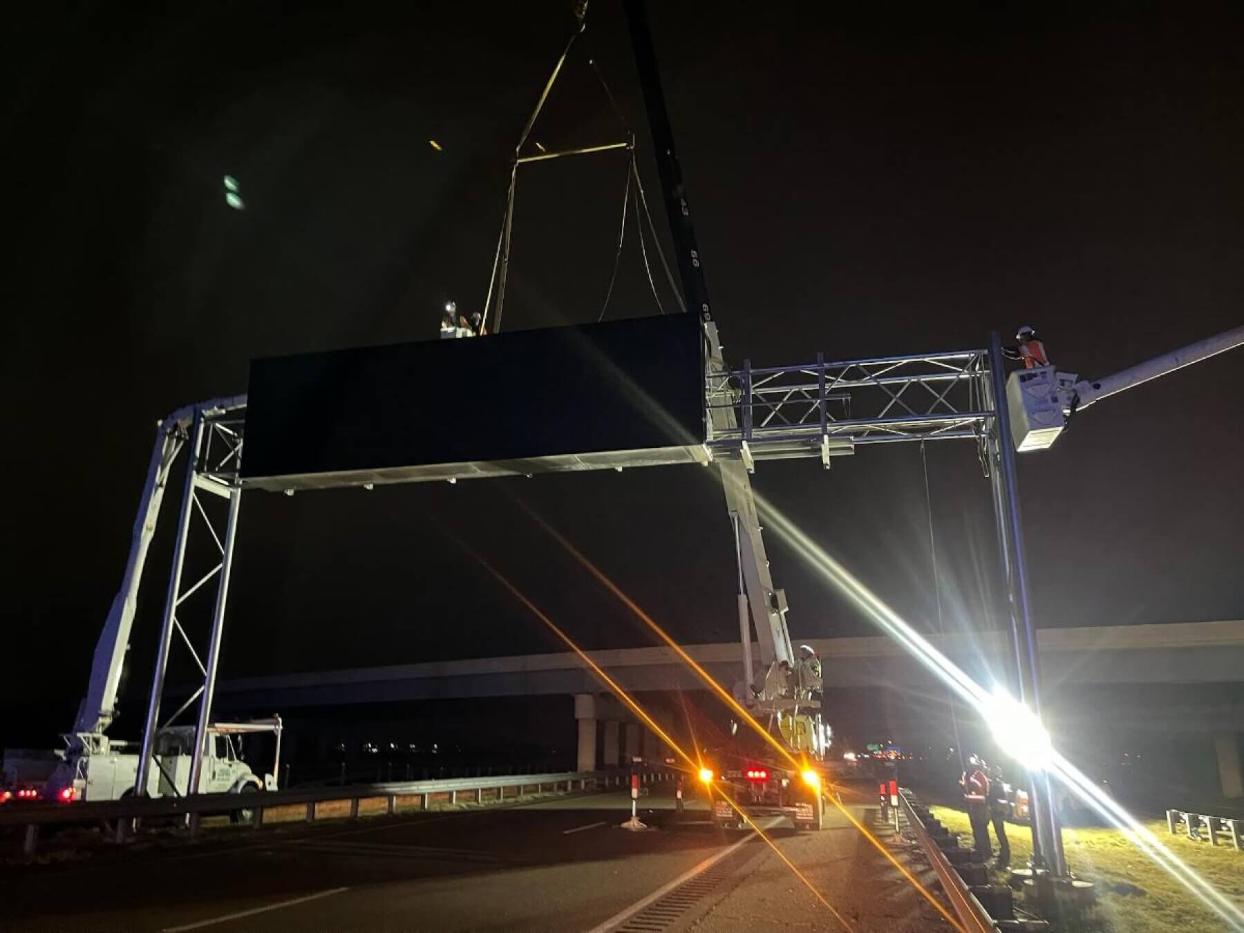 TDOT travel time sign being installed