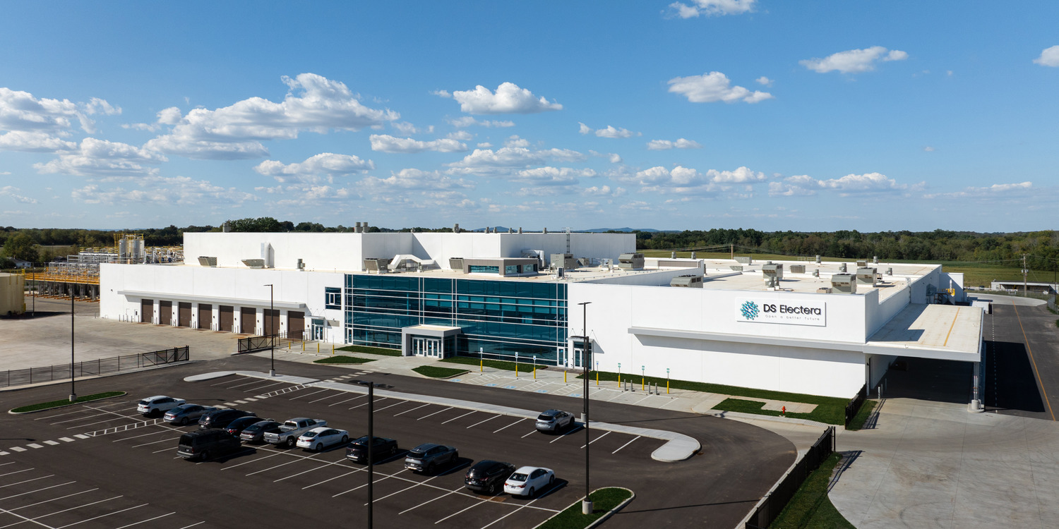 Duksan manufacturing facility, exterior