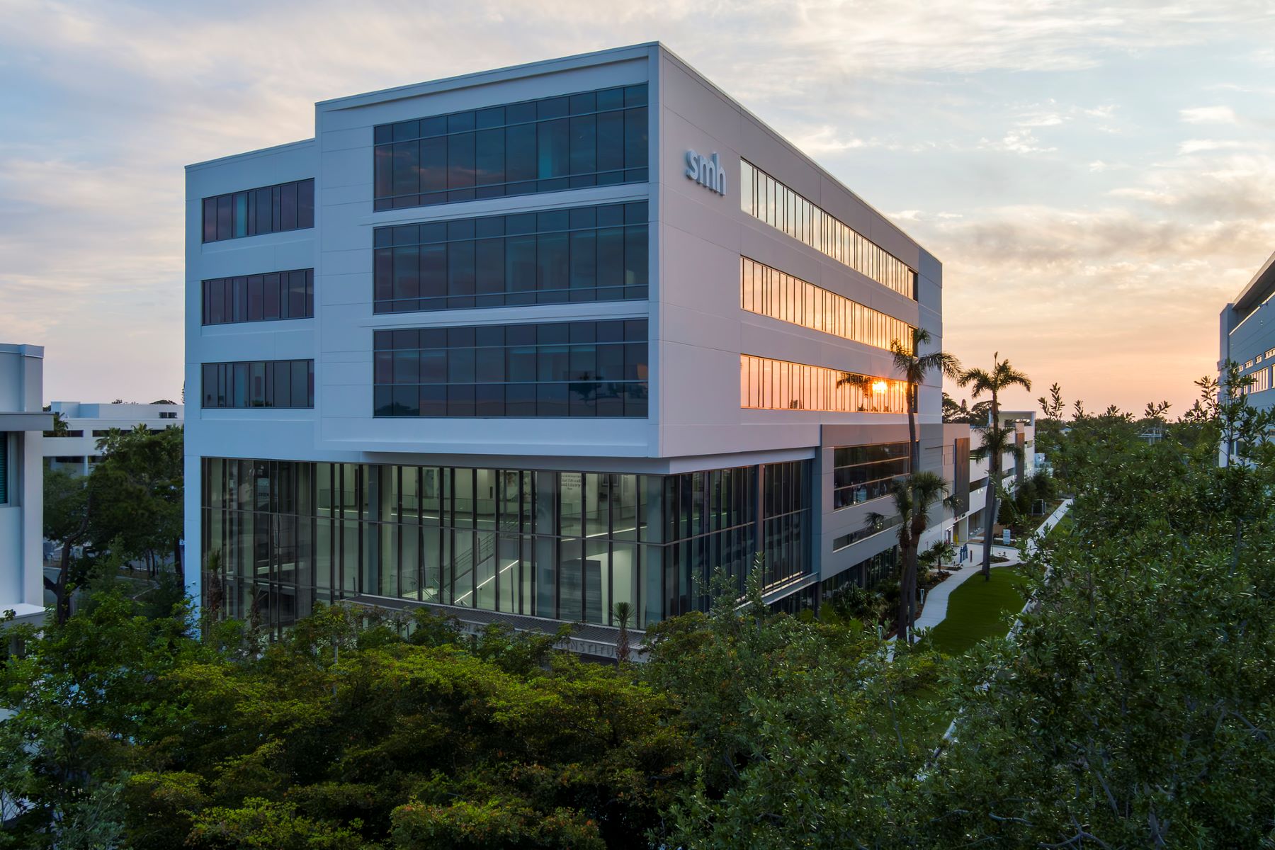 five-story medical research and education building in sarasota, florida
