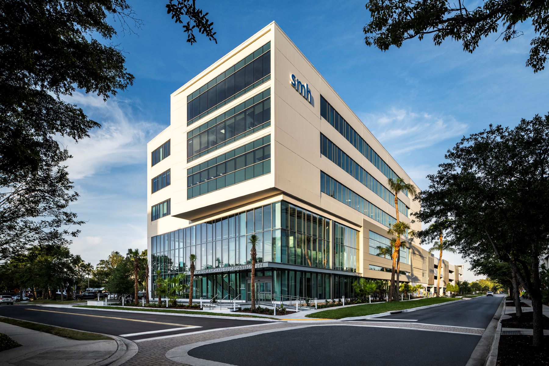 five-story medical research and education building in sarasota, florida