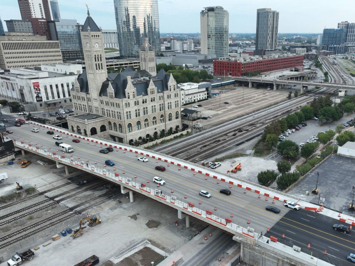 Roads & Bridges Highlights Broadway Bridge Replacement as a Top Project of 2023
