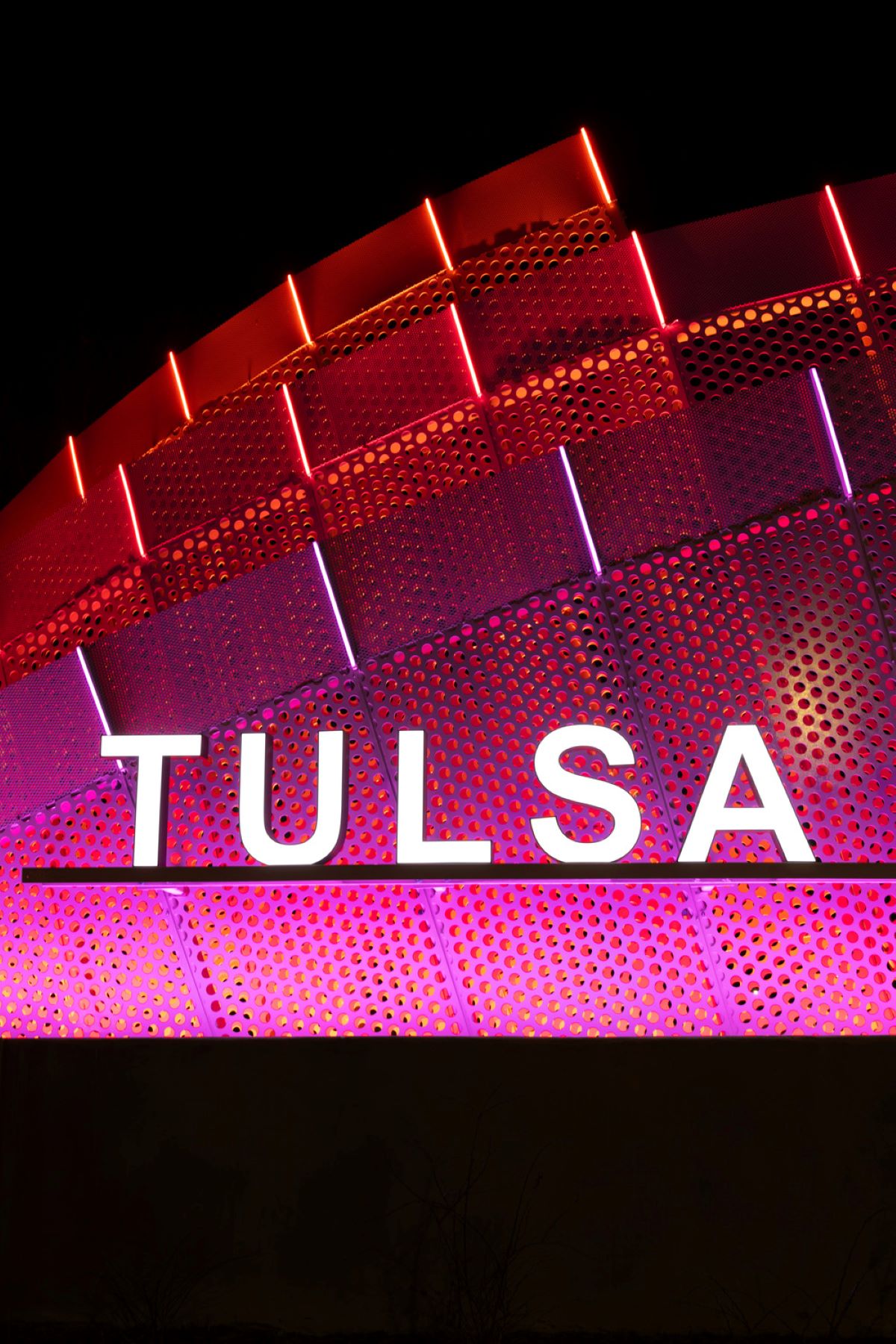 Entry feature at Tulsa International Airport
