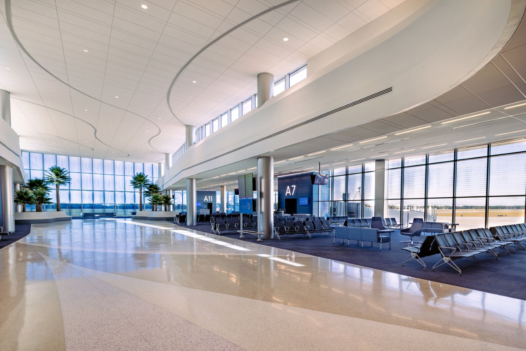 the concourse at Myrtle Beach Airport