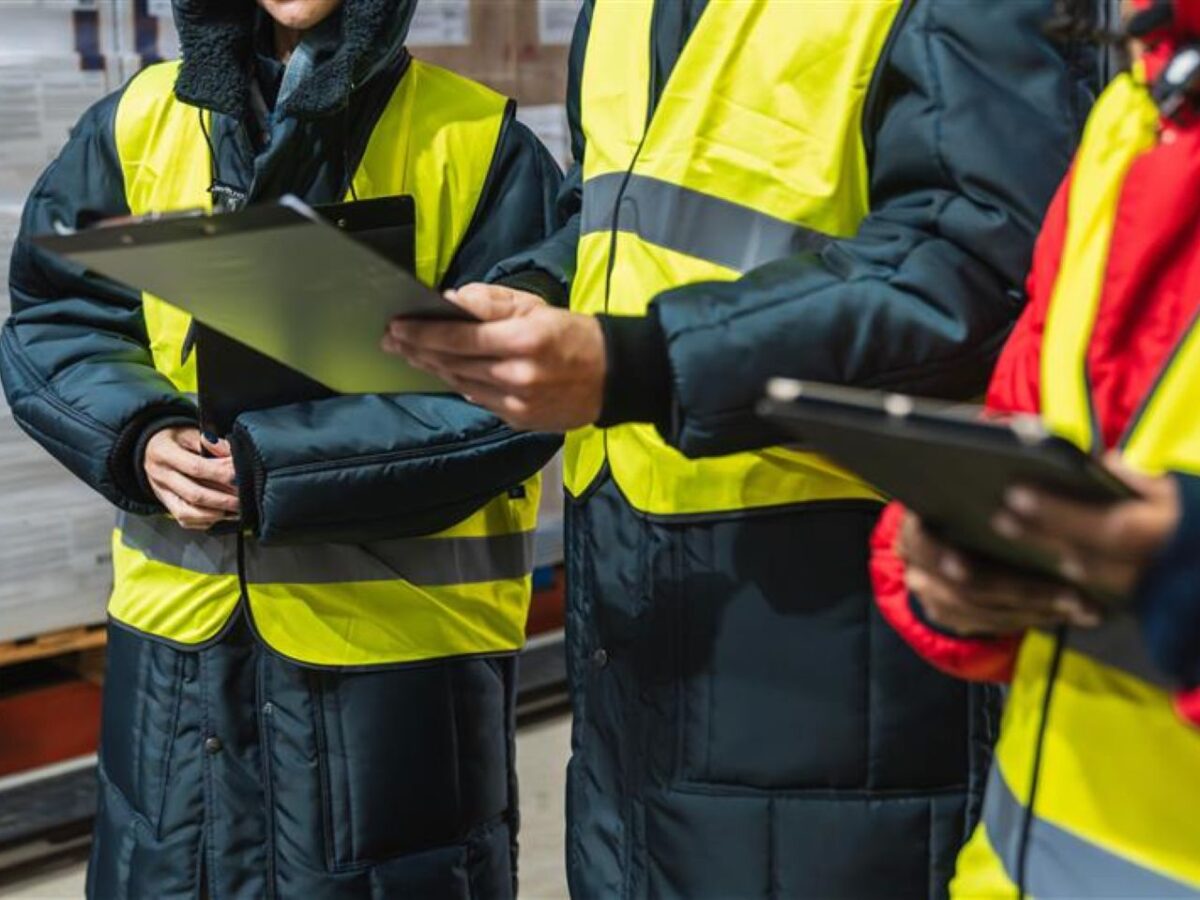 Think Inside the Box: 6 Considerations for Efficient & Durable Cold Storage Envelopes